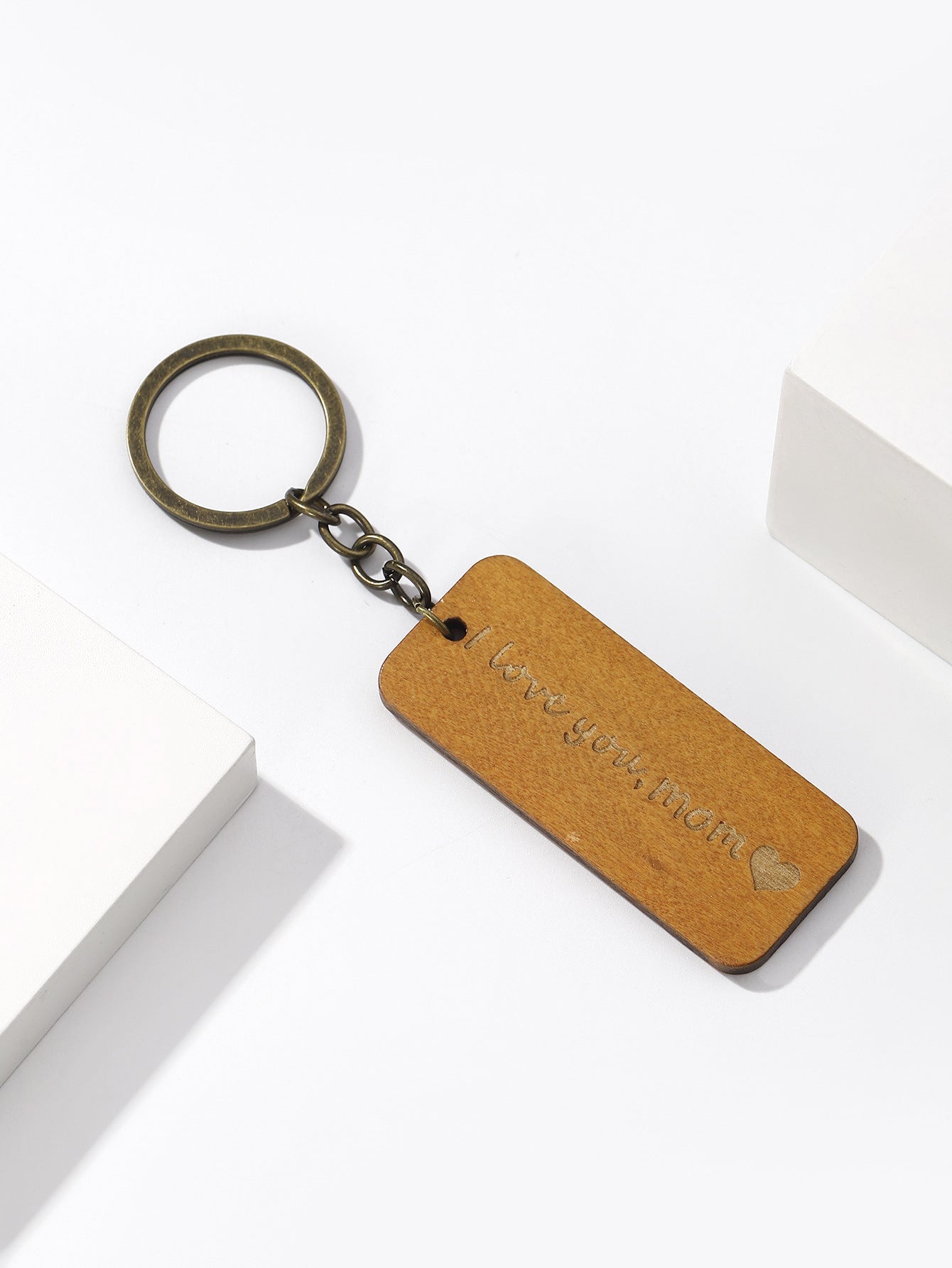 Wholesale Mother' s Day and Father' s Day Keychains