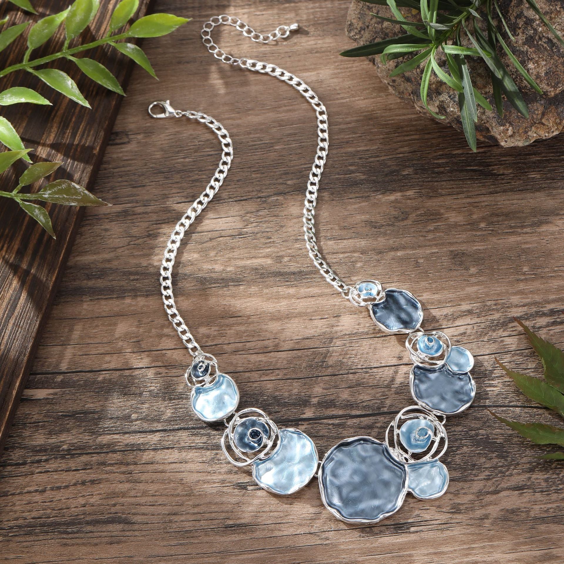 Wholesale  color painting oil rose necklace geometric hollow rose color necklace