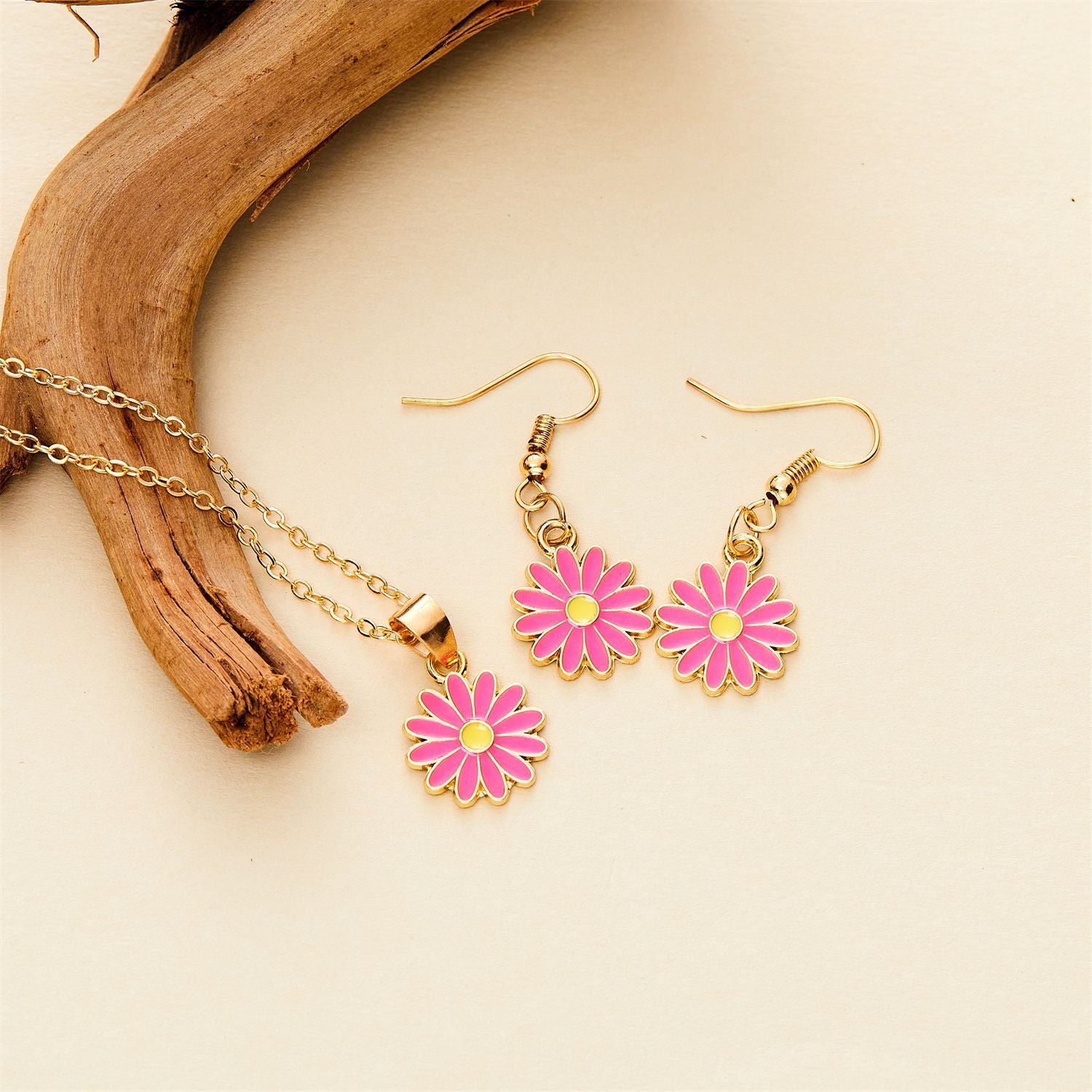 Wholesale Small Daisy Pendant Oil Drop Alloy Necklaces ACC-NE-RongYan003