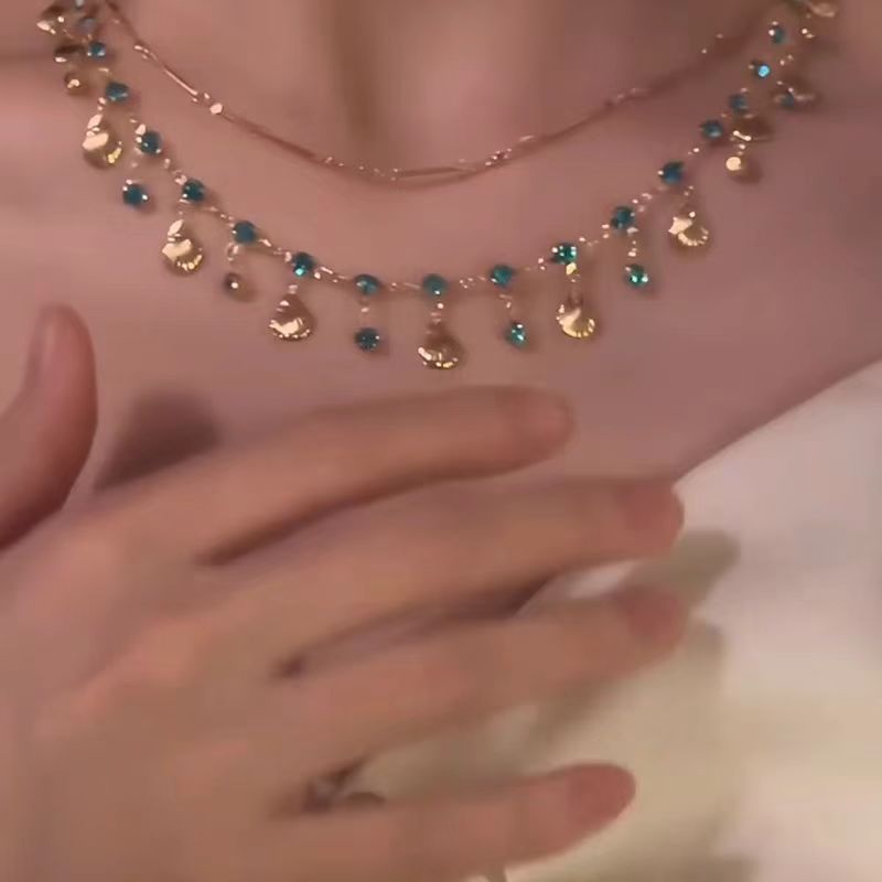 Wholesale French Vintage Double Layer Pearl Necklace Blue Shell Pendant Clavicle Chain Chic Layering Fashion Accessory For Women