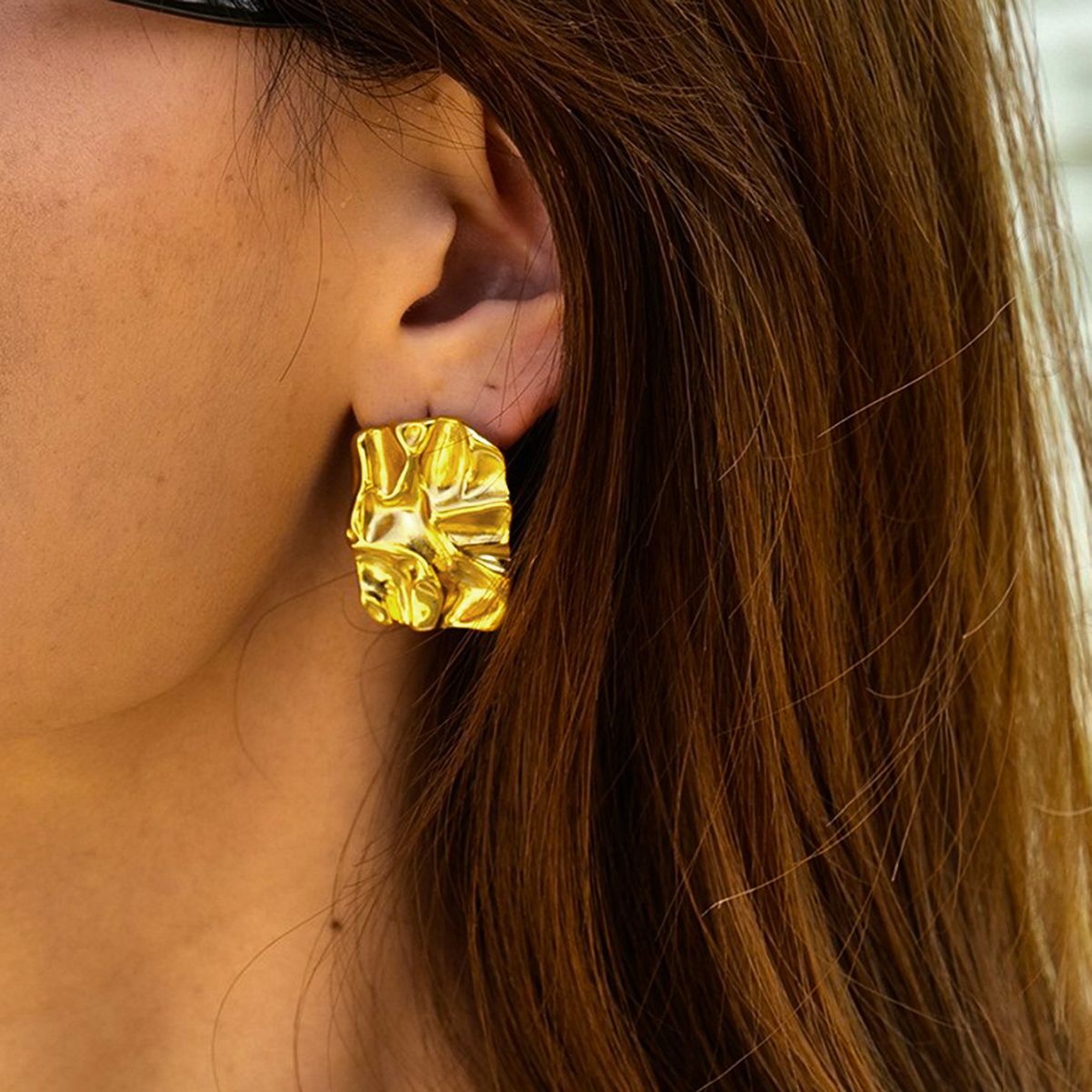 Wholesale High-end Metal Simple Geometric Rectangular Hammered Pattern Earrings