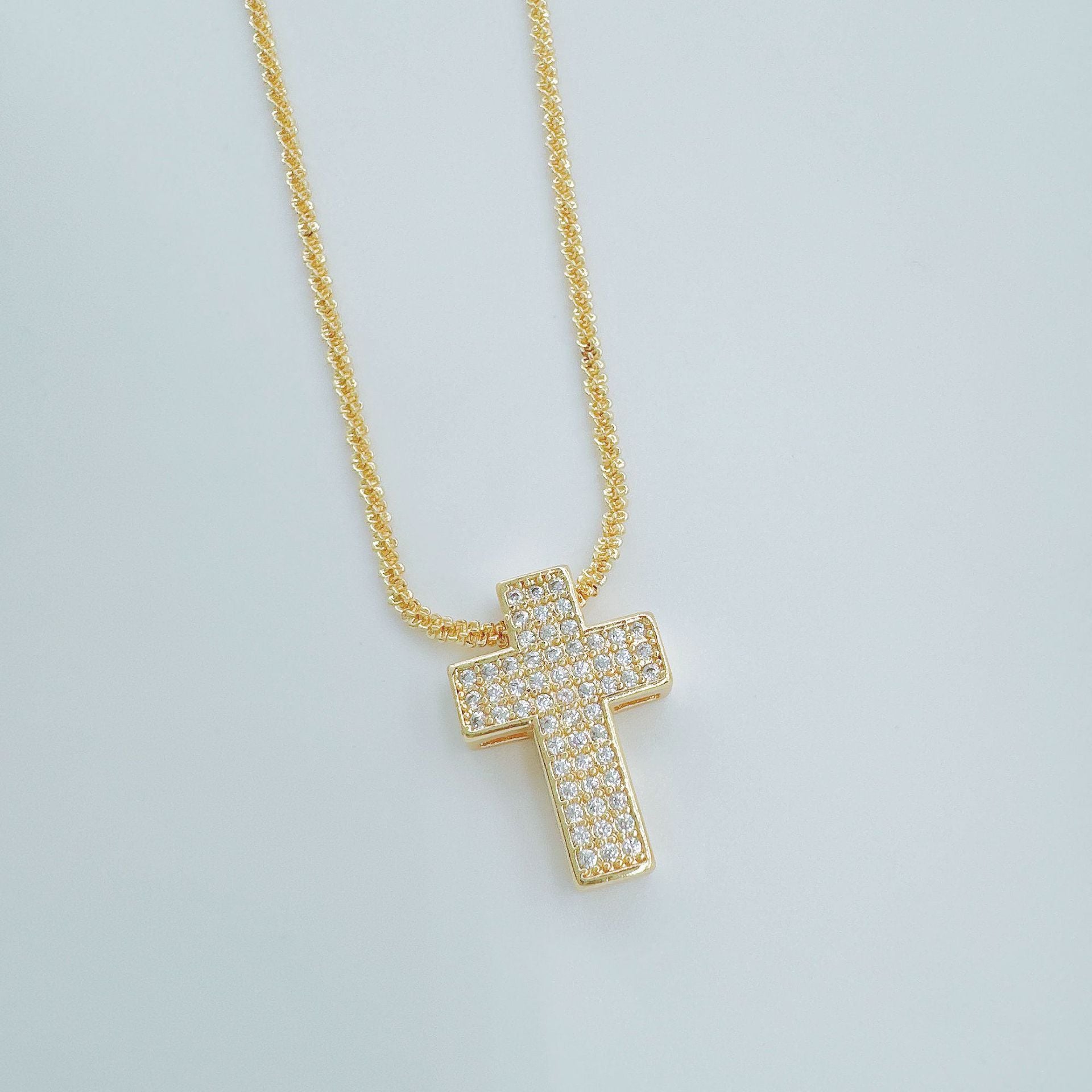 Wholesale Copper Gold Plated Fashion Pendant Necklace Women' s Jewelry Accessory