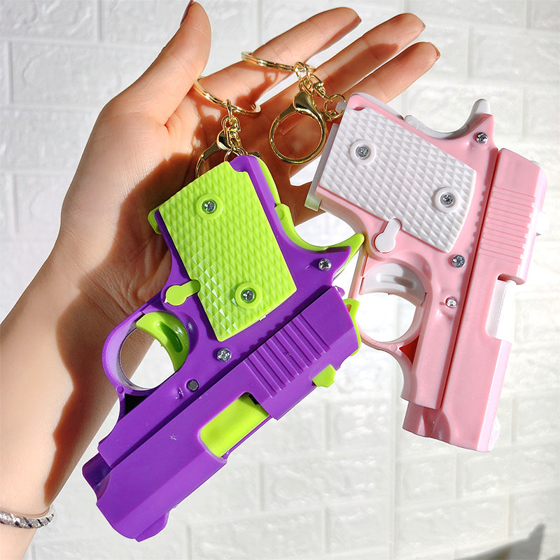 Wholesale Plastic Mini Carrot Gun Keychain ACC-KC-Shuot010