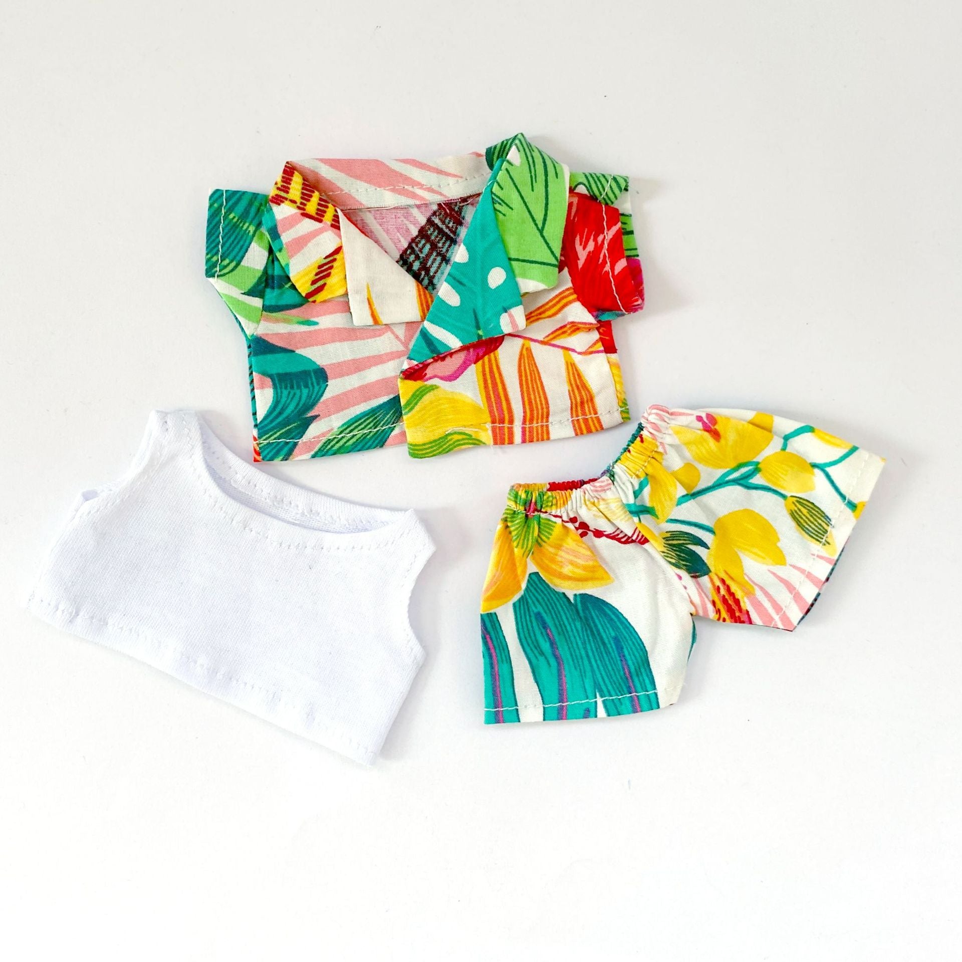 Wholesale Cute cartoon doll clothing toys
