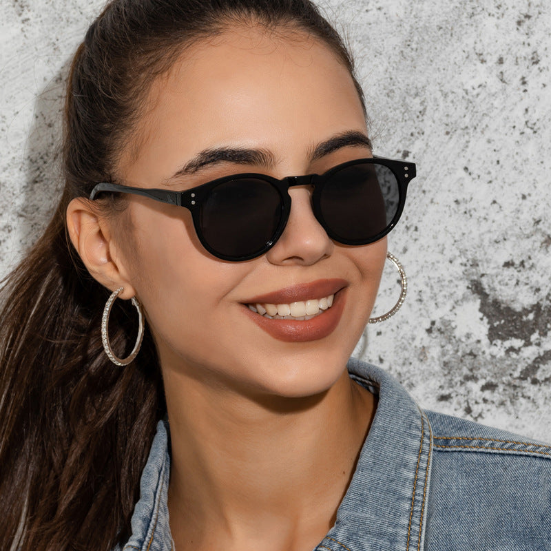 Wholesale Women's Small Frame Sunglasses