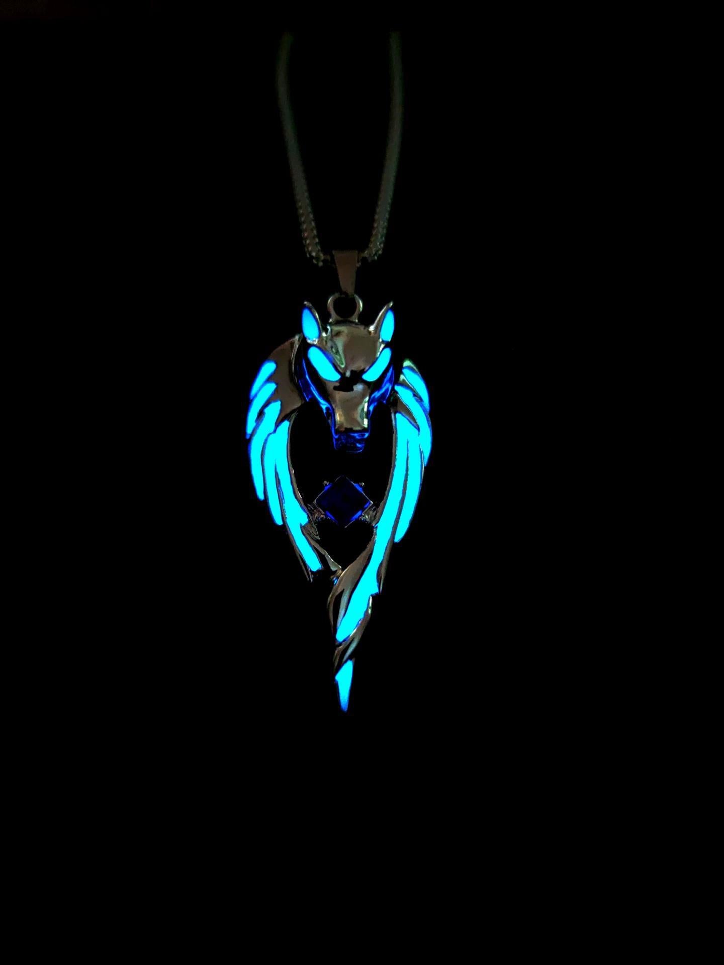 Wholesale Luminous Wolf Totem Luminous Men' s Pendant