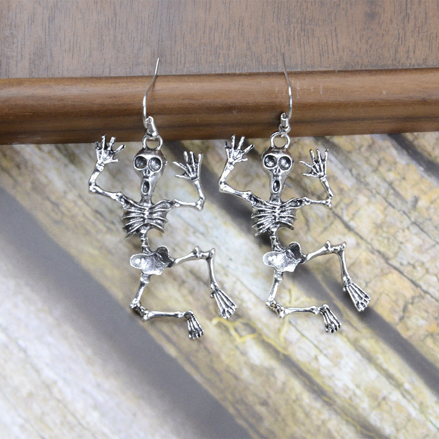 Wholesale Zinc Alloy Antique Silver  Skull Pendant Earrings For Women Party Chic Jewelry Accessory
