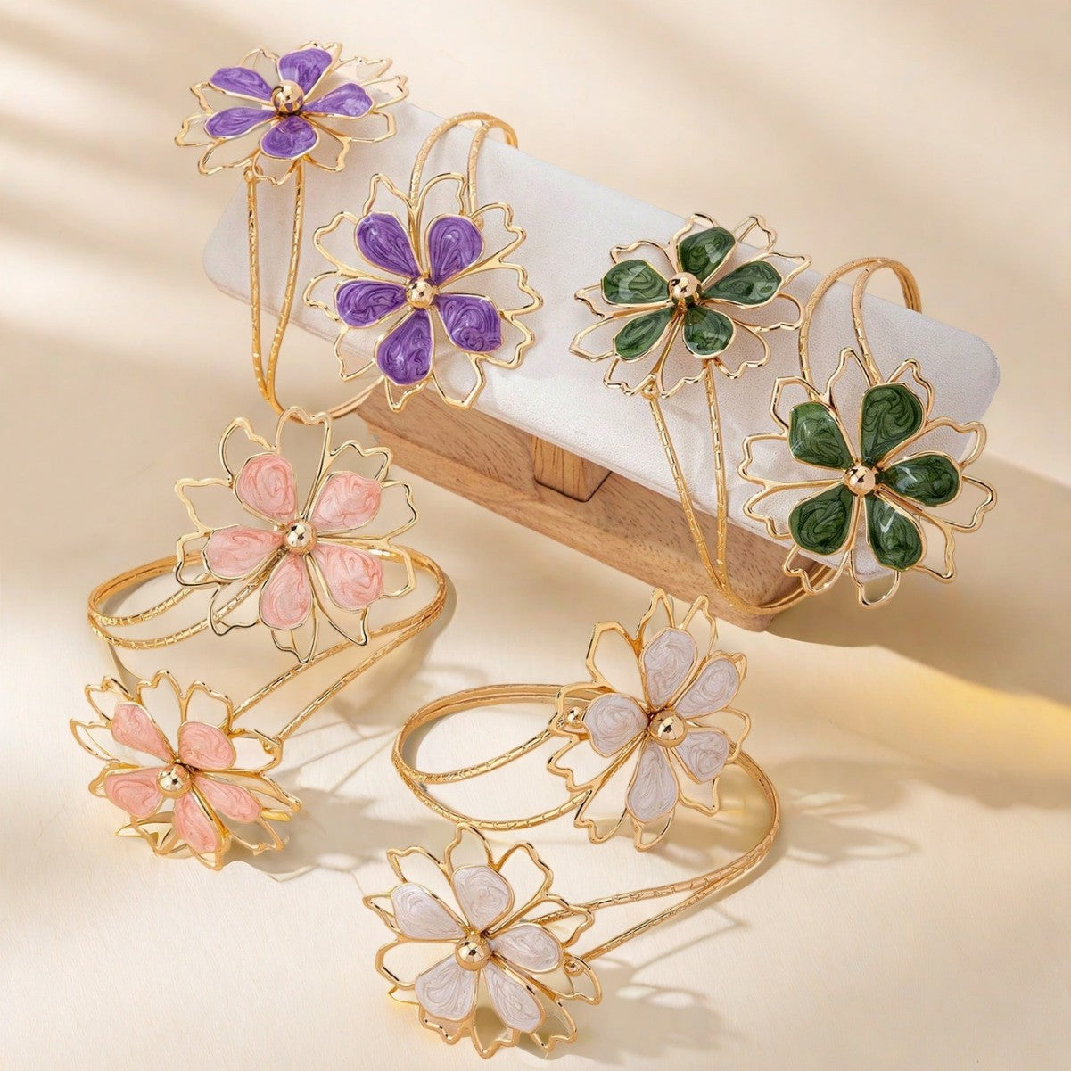 Wholesale  Hollow Bracelet Personalized Irregular Pattern Flower Bracelet