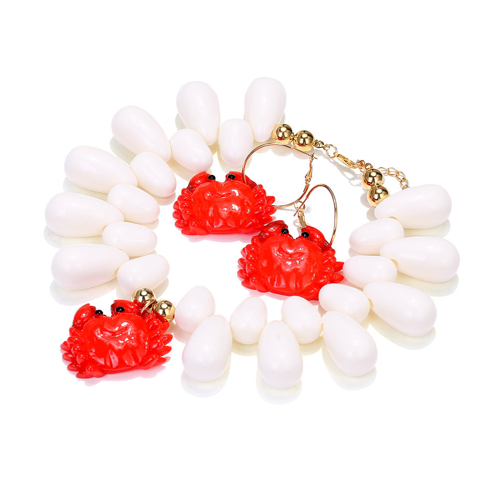 Wholesale Light luxury handmade beaded crab pendant necklace