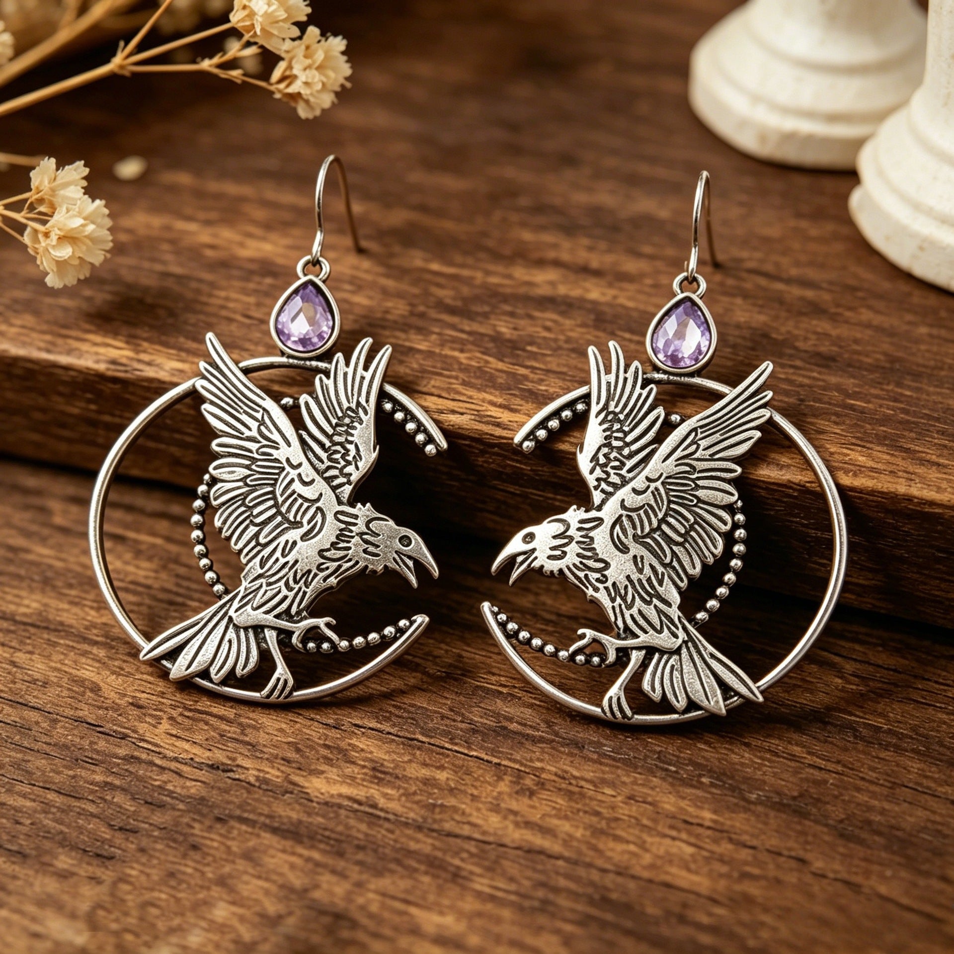 Wholesale Gothic Crow Crescent Earrings Distressed Silver Hollow Design for Party Wear Jewelry Accessory
