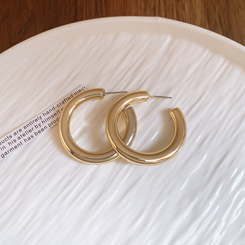 Wholesale  Metal C- shaped Earrings