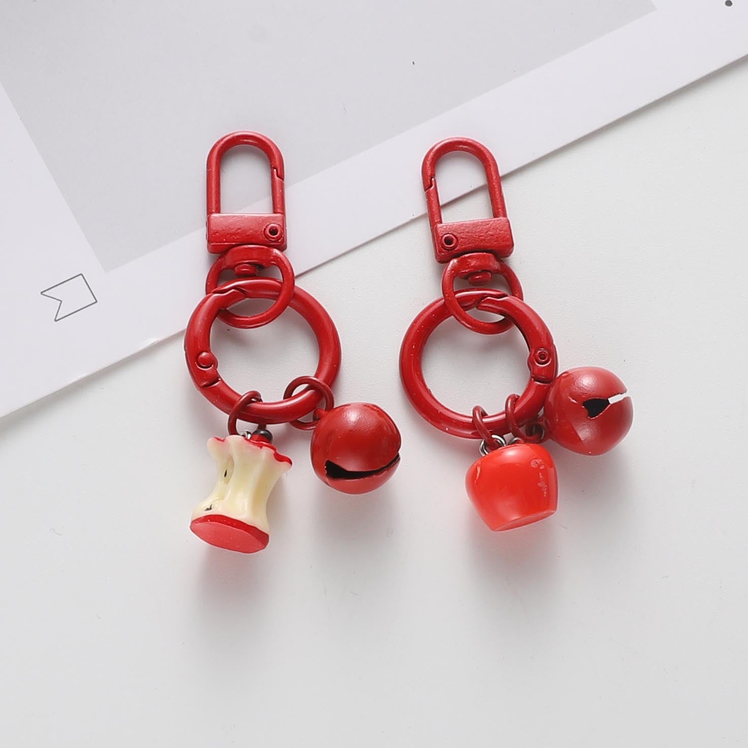 Wholesale Cute cartoon apple core keychain