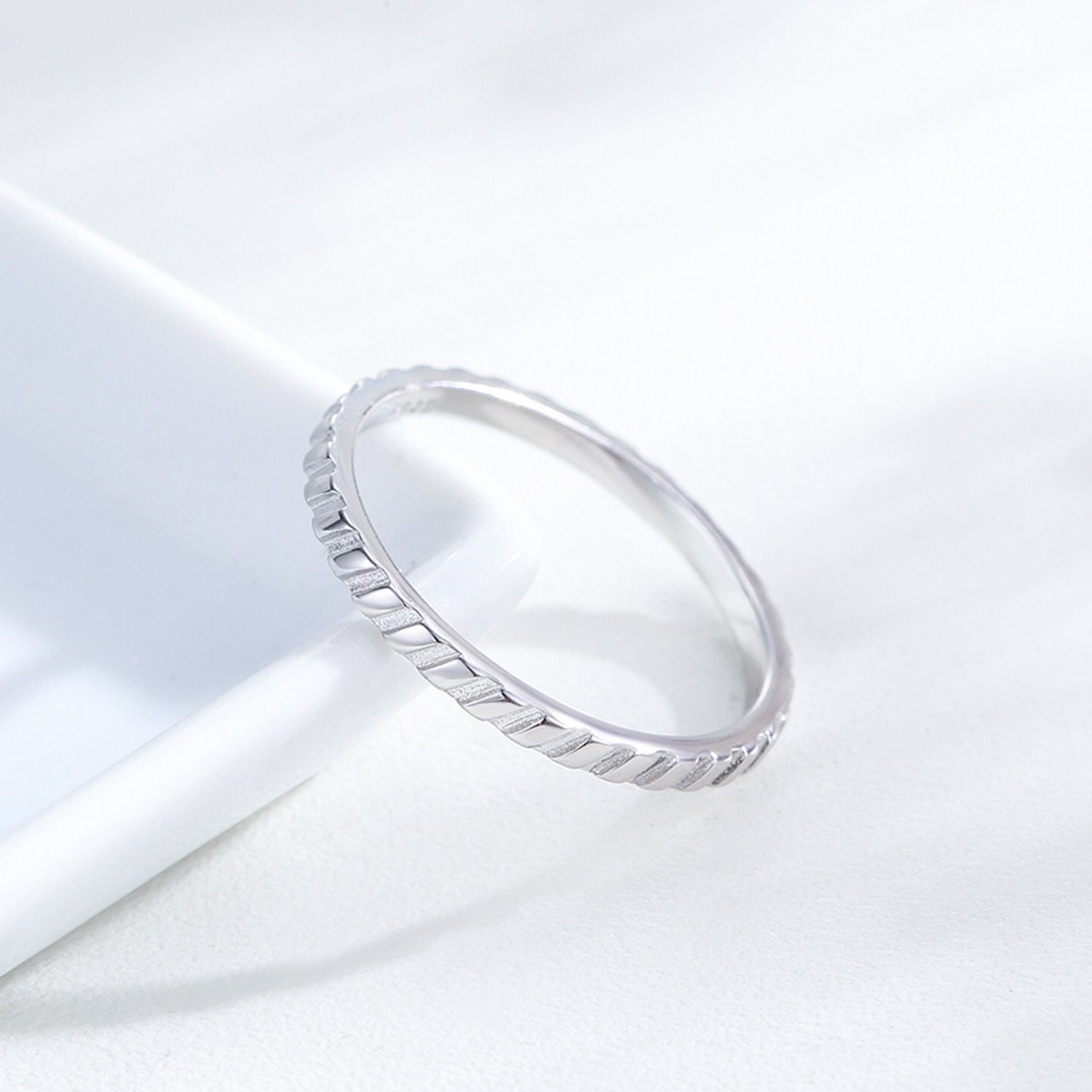 Wholesale S925 Sterling Silver  Arrow Metal Texture Simple Plain Silver Ring