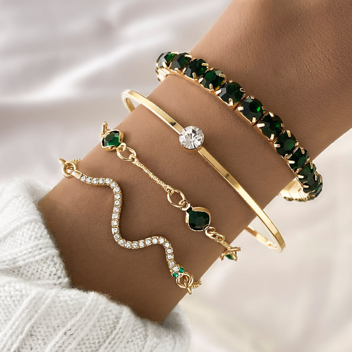 Wholesale Butterfly Heart Retro Green Diamond Square Bracelet 4-Piece Set