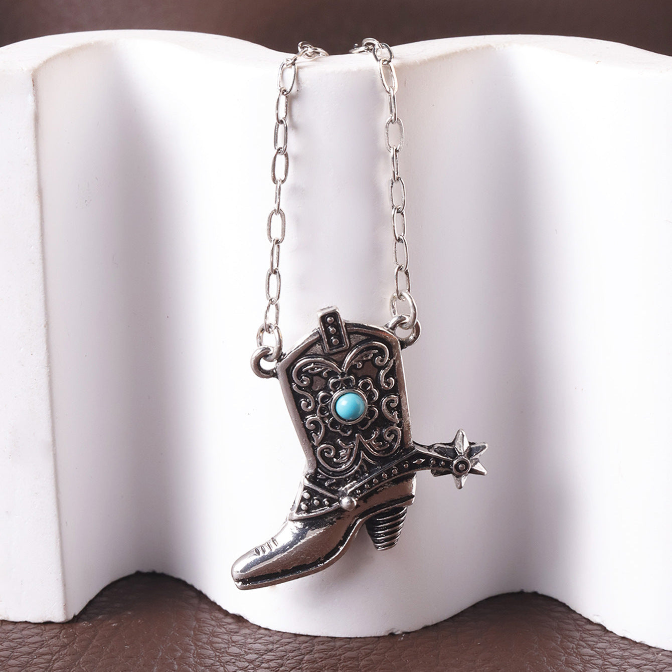 Wholesale Western Cowboy Turquoise Beaded Stackable Necklace,  Trendy Layering Jewelry Accessory