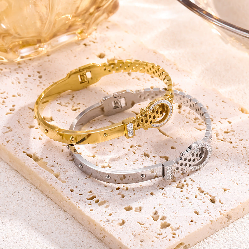 Wholesale Light Luxury Niche 18k Diamond Bracelet ACC-BT-Liyan006