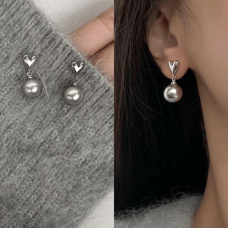 Wholesale  gray peach heart  light luxury earrings