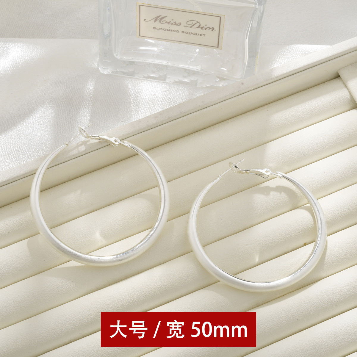 Wholesale  Exaggerated Hoop Earrings