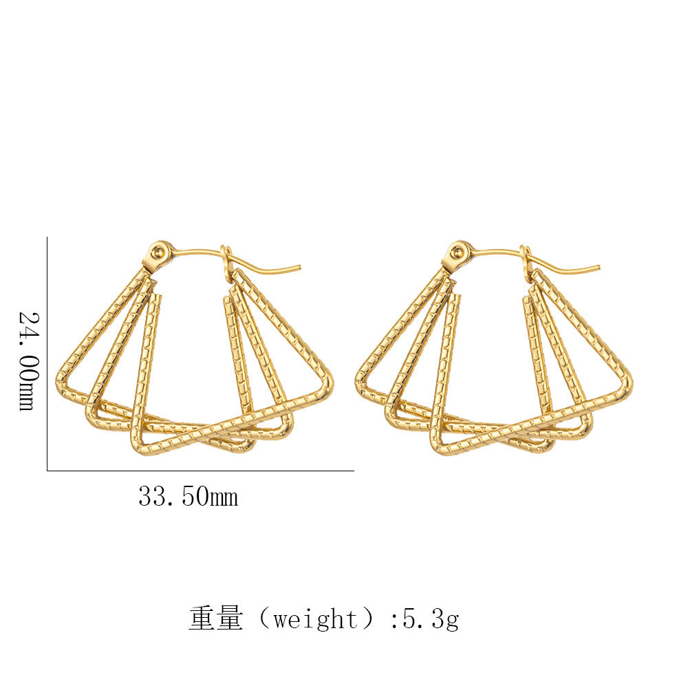 Wholesale Exaggerated retro titanium steel 18k gold twisted earrings