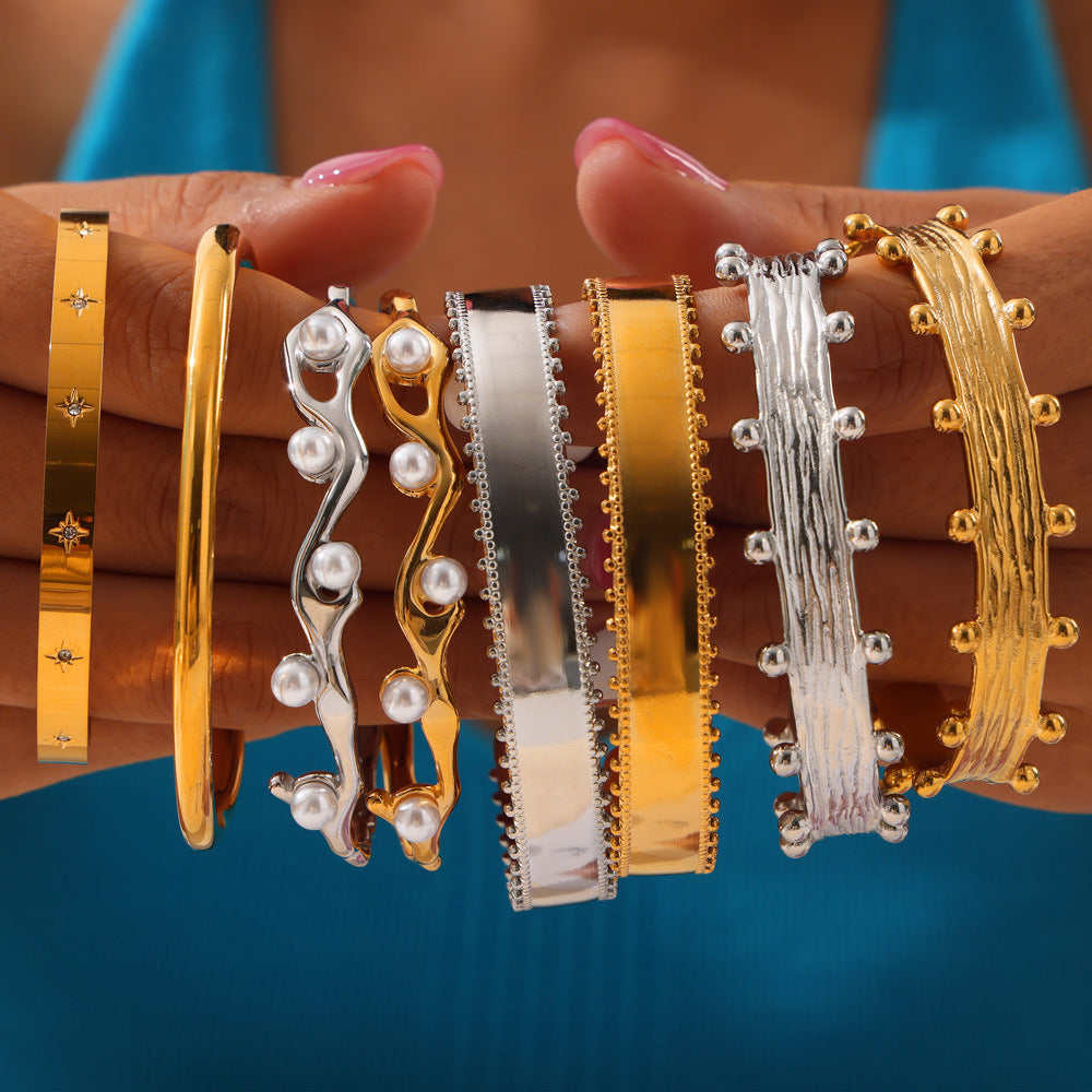 Wholesale  personality retro titanium steel open bracelet