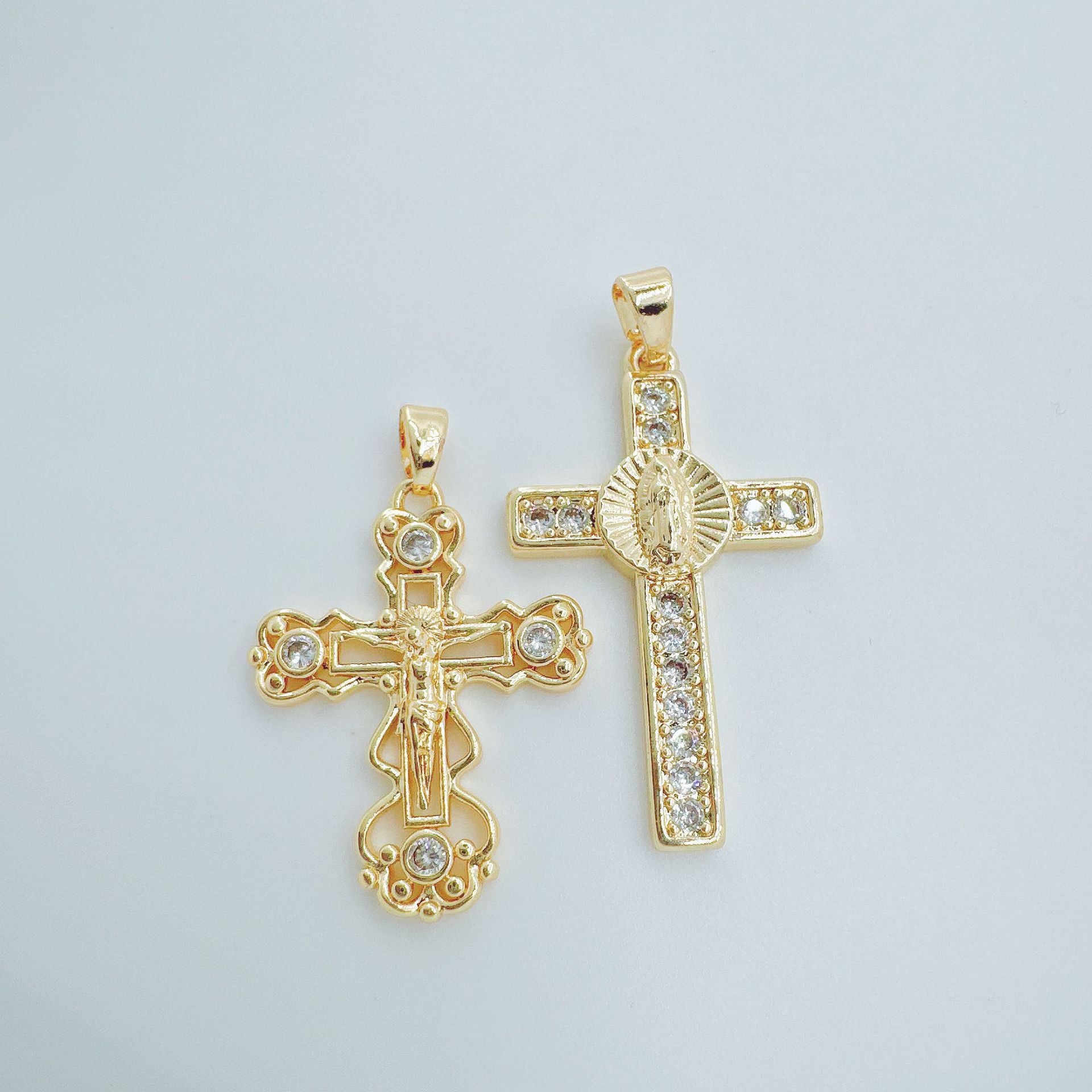 Wholesale Fashion Cross Pendant Necklace,  Gold Plated Copper,  Trendy Hip Hop Jewelry Accessory for Boutique Resale