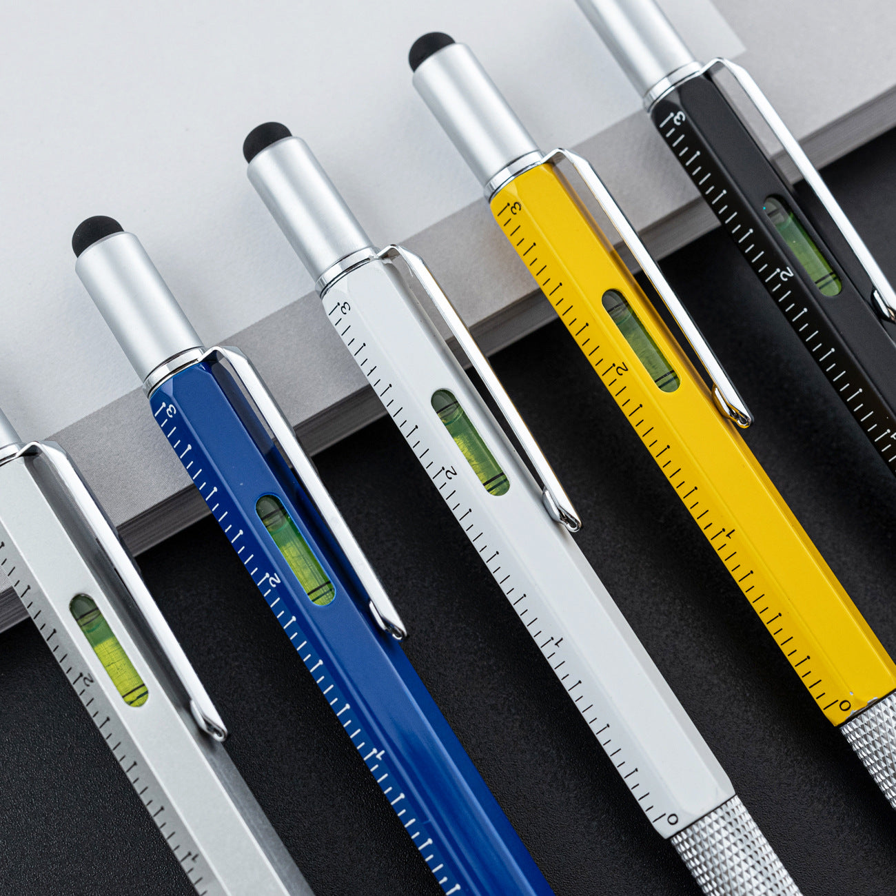 Wholesale Multifunctional Tool Pen 6 in 1 Ballpoint Pen ACC-PN-HuaHao012