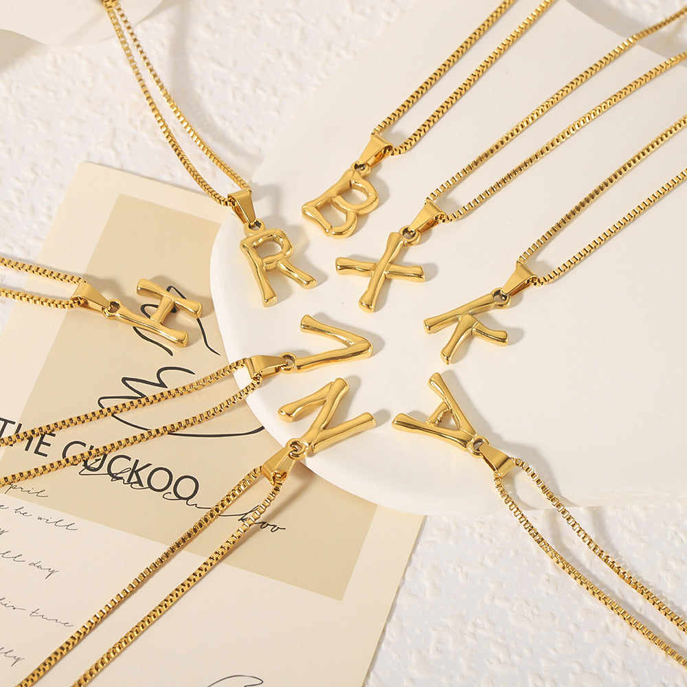 Großhandel geometrische geometrische Titan -Stahl mit 18 Karat Gold Fashion Metall Letter Halskette ausgestattet