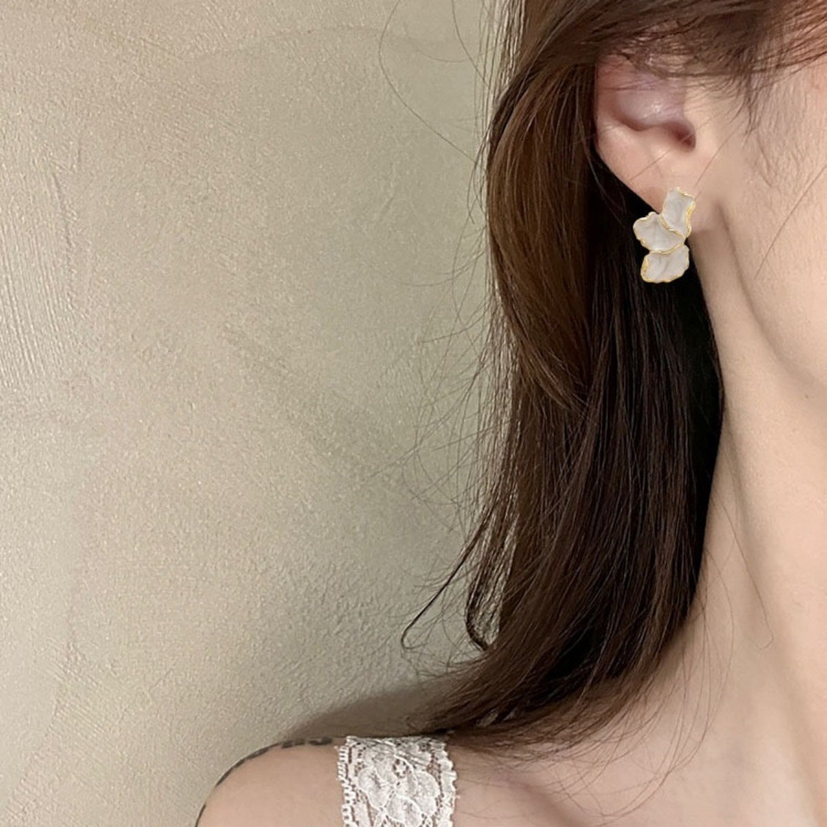 Wholesale all-match maple leaf flower earrings