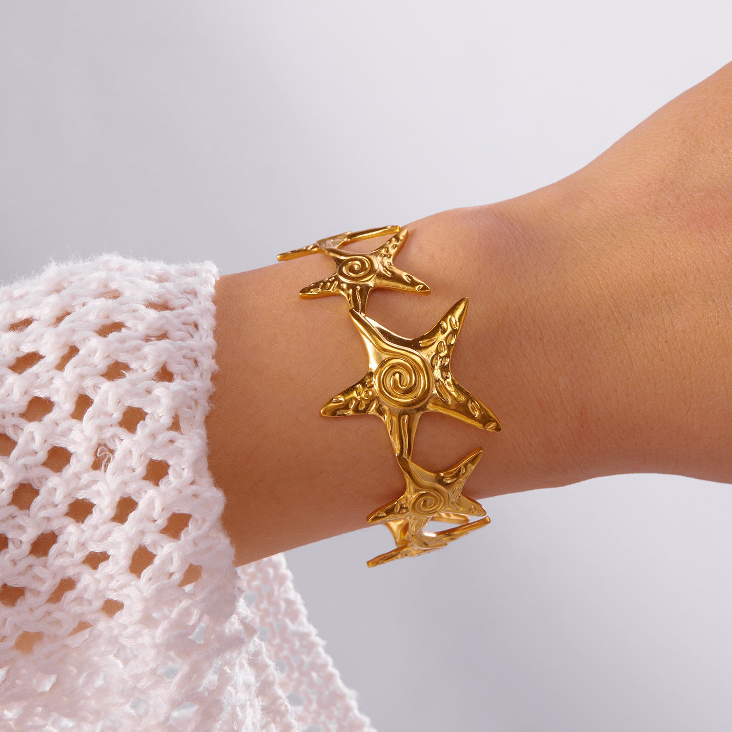 Wholesale Stainless steel  Irregular Leaf Wide Opening Bracelet