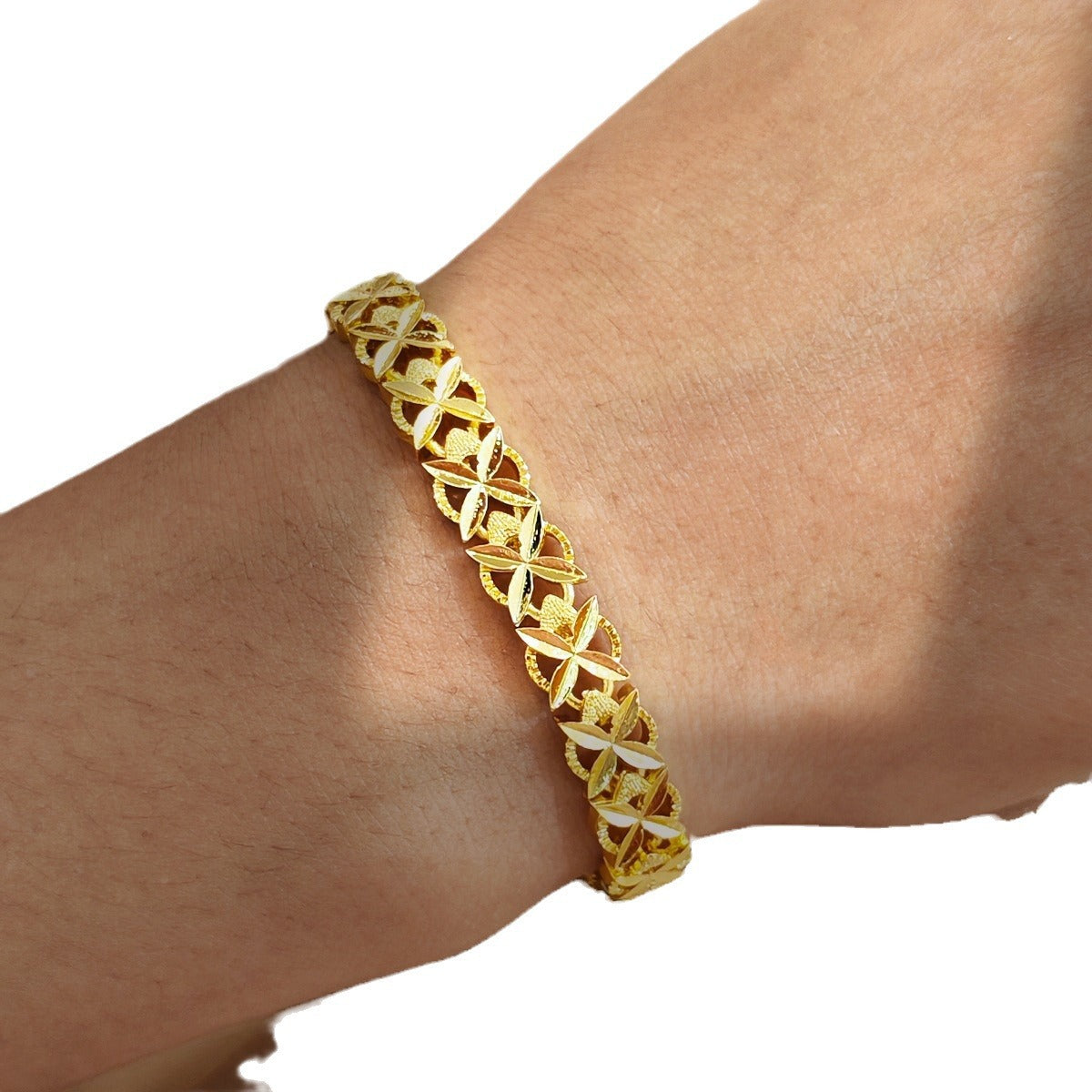 Wholesale Simple Geometric Heart Shape Alloy Gold Plated Bracelet ACC-BT-JunJie002