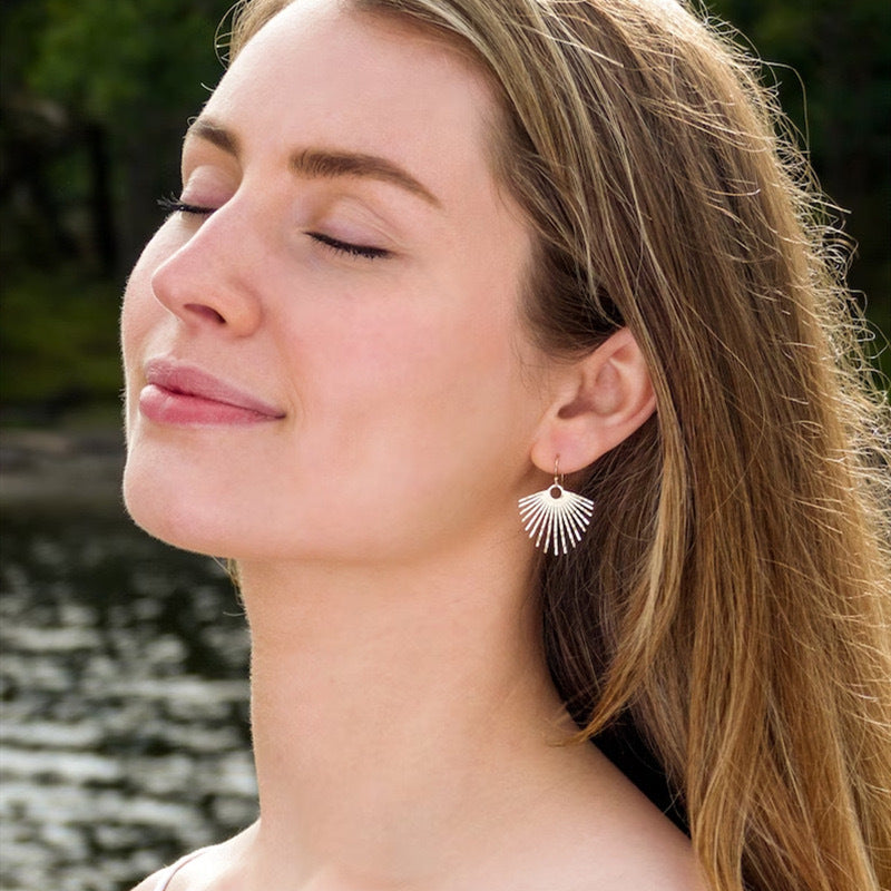 Wholesale Sunflower Shape Pendant Earrings Bohemian Earrings