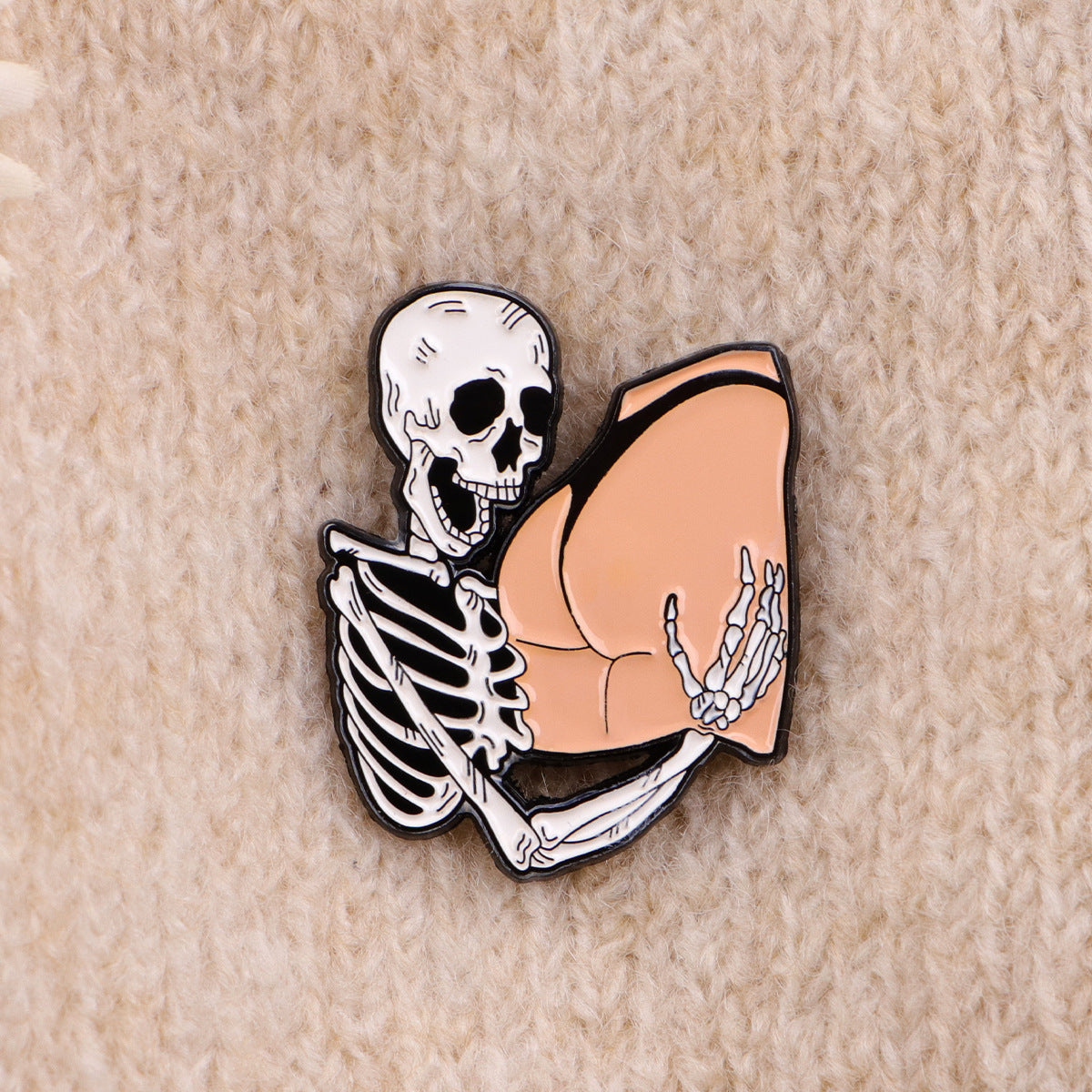 Wholesale  Cartoon Metal Badge Creative Medal Clothing Brooch