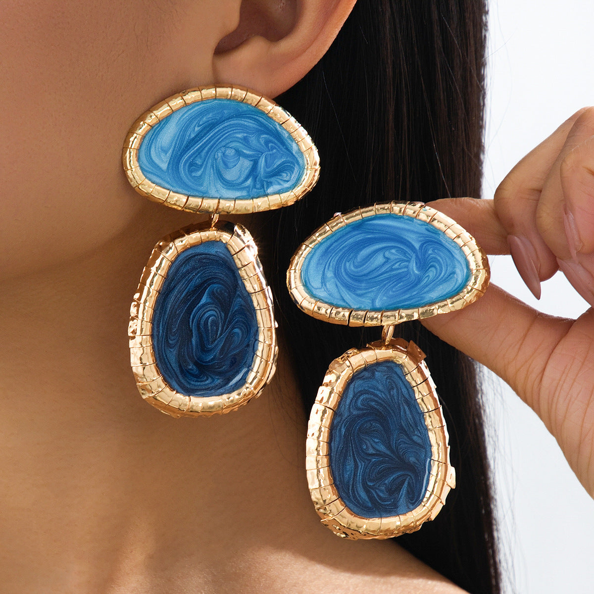 Wholesale Retro Geometric Textured Long Drop Earrings Multicolor For Party Wear Boutique Resale
