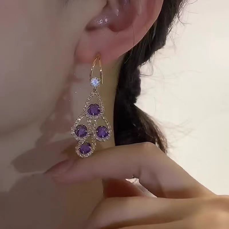 Wholesale Diamond-Encrusted Water Drop Tassel C-Shaped Earrings