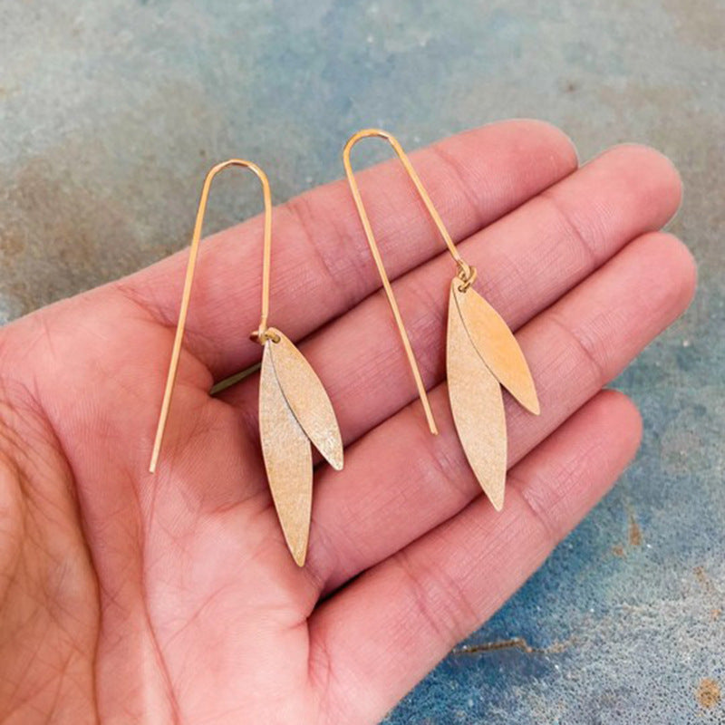 Wholesale retro alloy branches inlaid lapis earrings