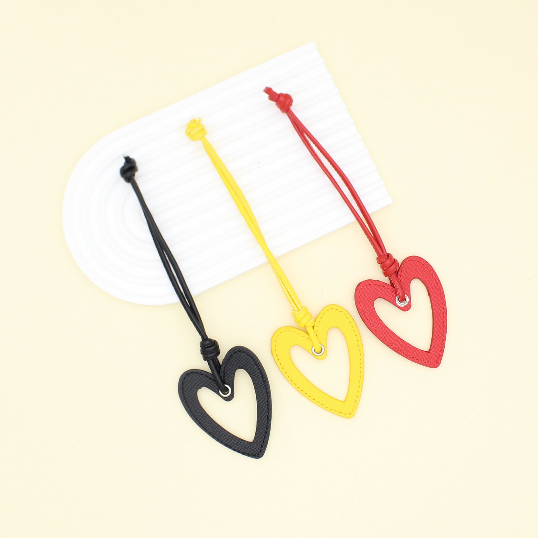 Wholesale  Pu Leather Cut Out Heart Keychains