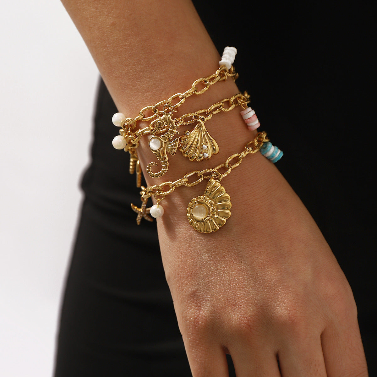 Wholesale Ocean Series Summer Vacation Style Seaside Beach Seahorse Conch Shell Pendant Stainless Steel Bracelet for Women