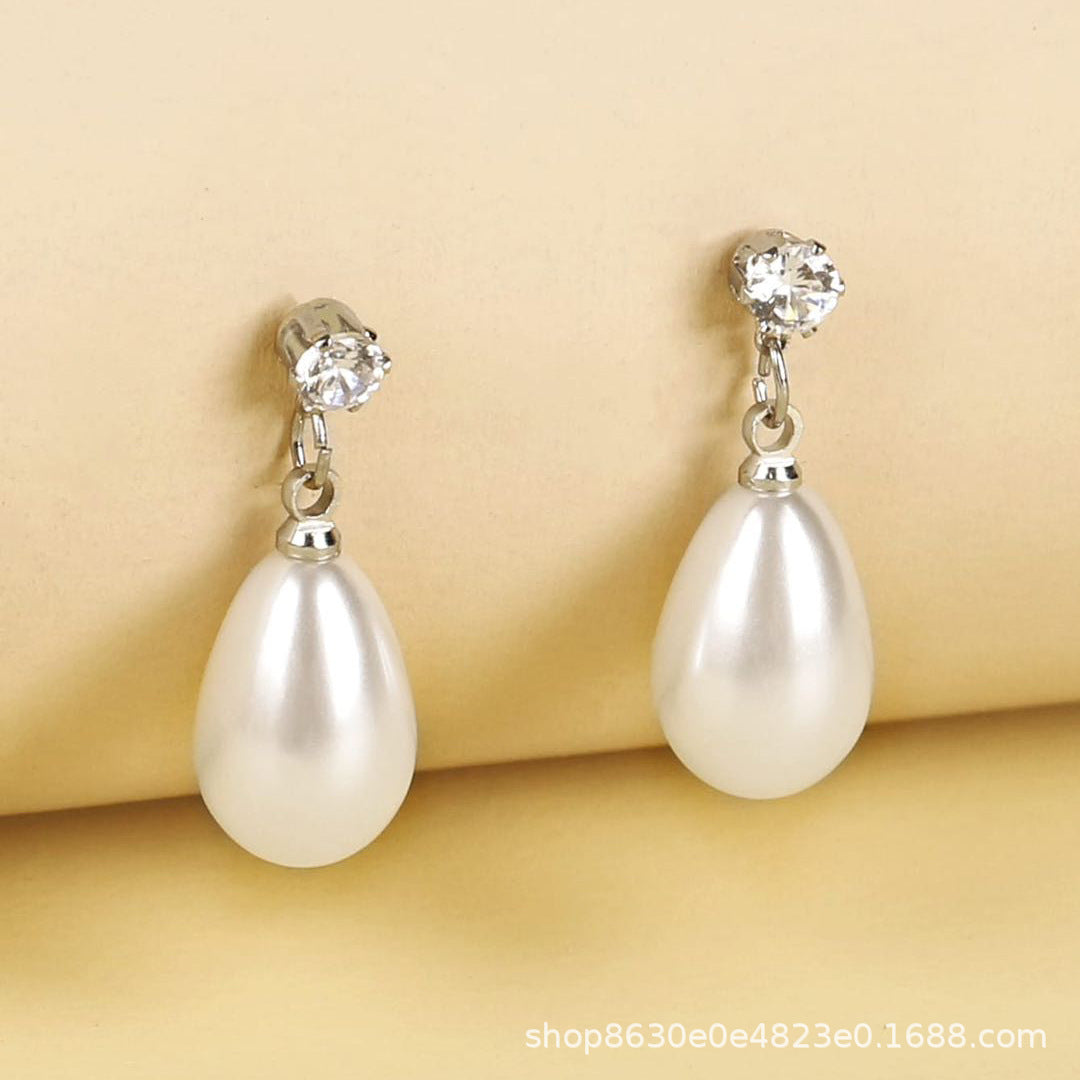 Wholesale Water Drop Pearl Earrings Retro Elegant  Pearl Small Earrings