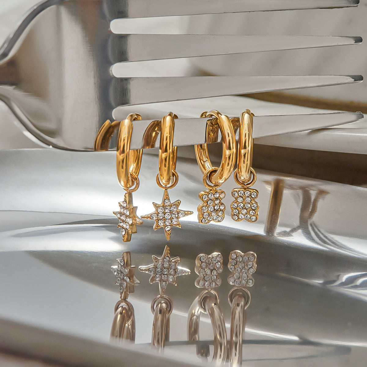 Wholesale Stainless steel rhinestone earrings light luxury earrings