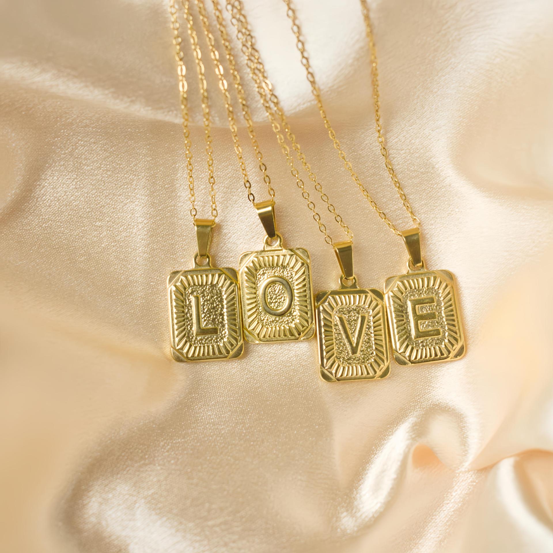 Wholesale Stainless Steel Letter Square Brand Pendant Plated 18K Necklace