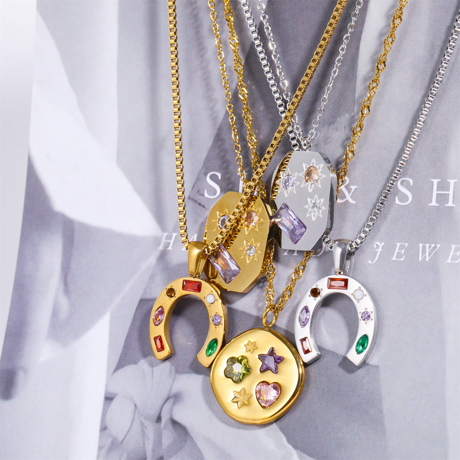 Wholesale Stainless steel U-shaped kaleidoscope lucky symbol inlaid zirconium necklace