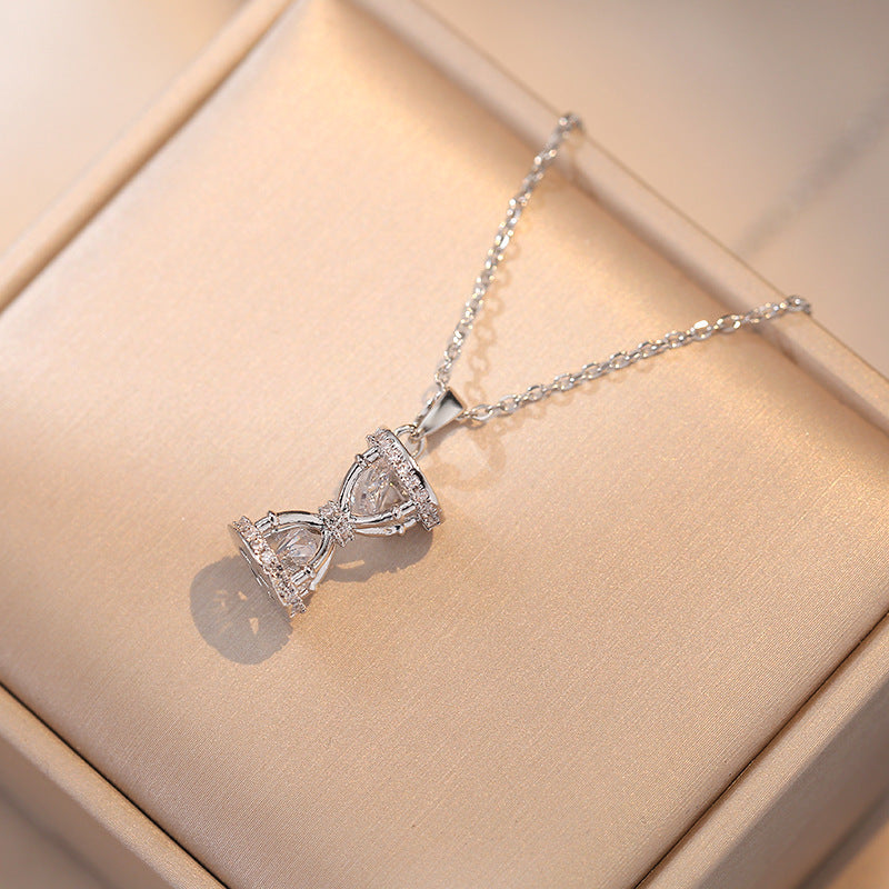 Wholesale Gold Plated Zircon Hourglass Pendant Necklace Fashion Accessory Gift