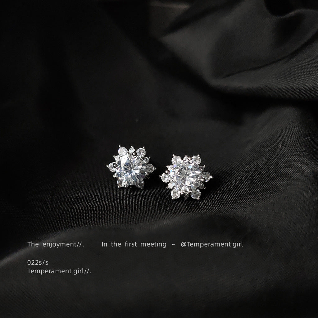 Wholesale micro-inlaid zircon  earrings