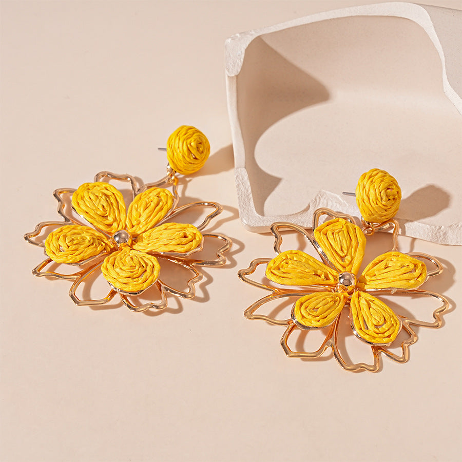 Wholesale  hollowed-out flower silver needle earrings