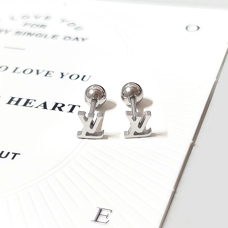 Wholesale Titanium Steel Stylish Heart  Star Screw-Back Cartilage Stud