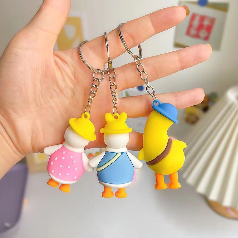 Wholesale cartoon crooked neck duck keychain