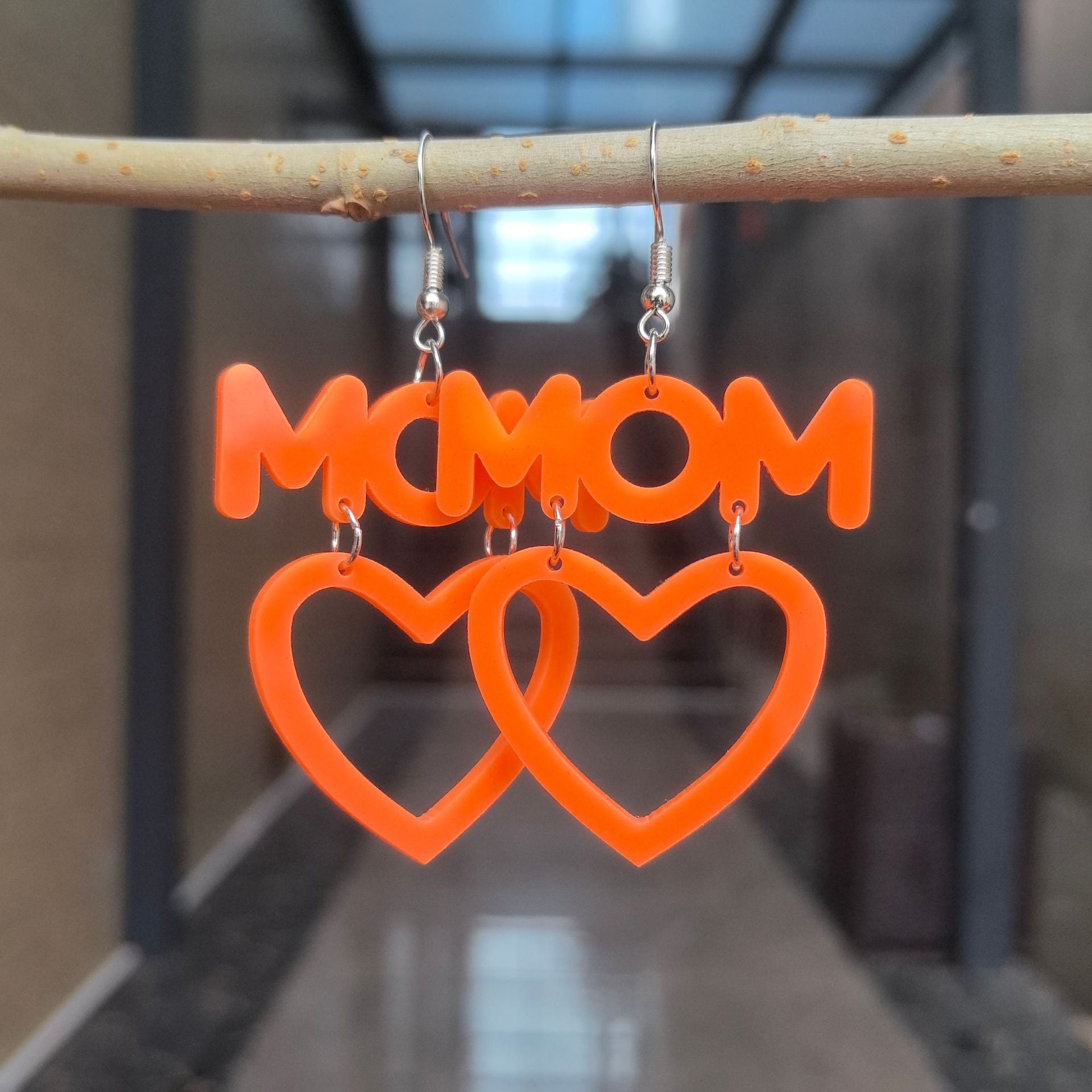Wholesale Mothers Day MOM Acrylic Hollow Love Heart Letter Earrings
