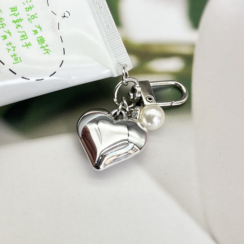 Wholesale Heart Bow Electroplated Alloy Bag Charm Stylish Couple Keychain Everyday Wear And Decorative Accessory