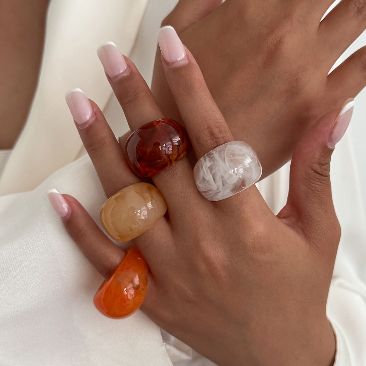 Wholesale Stylish Resin Stackable Ring Amber Gradient Ice Effect Curved Wide Band For Women