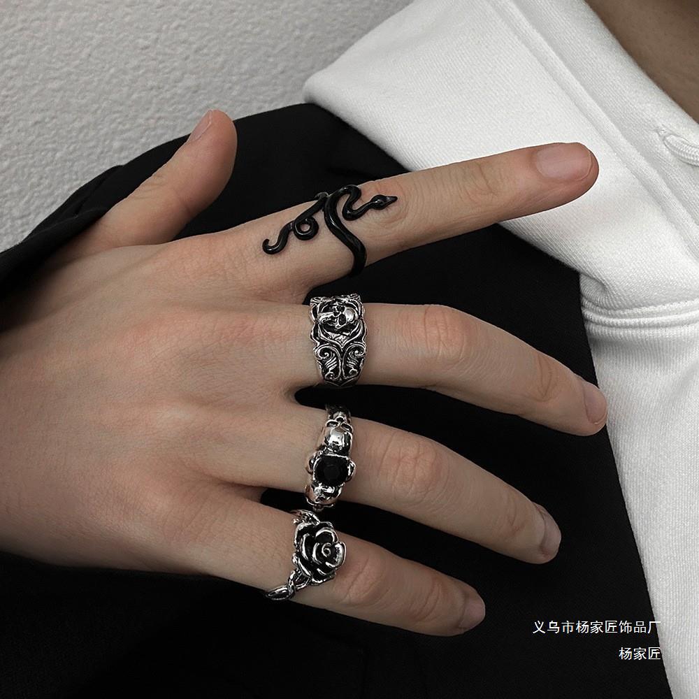 Wholesale Gothic Skull Ring Set Men' s Retro Hip-Hop Fashion Jewelry Accessory